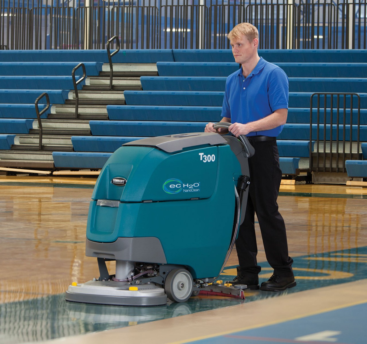 Tennant T300 Scrubber